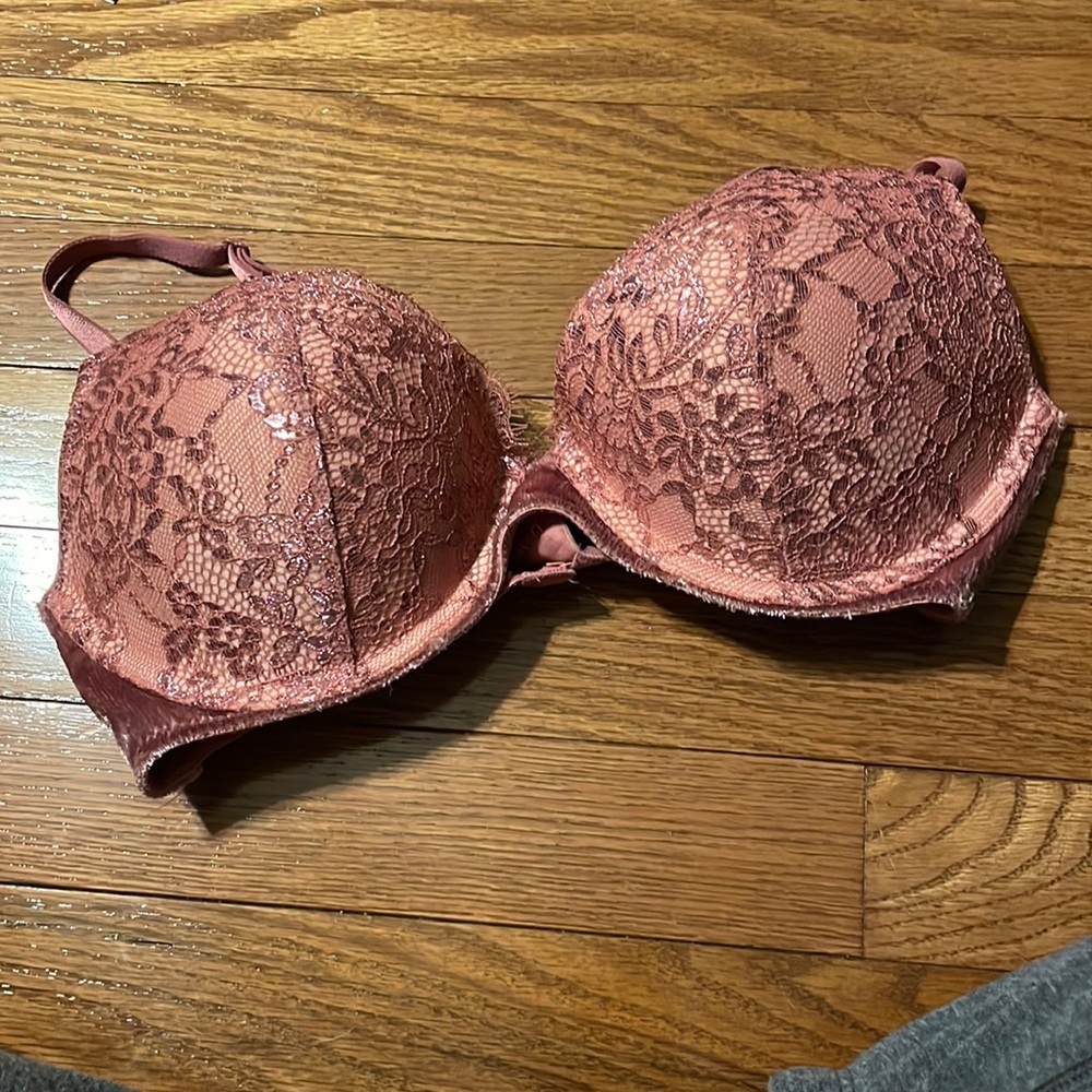 Victoria’s Secret push up bra. Very sexy.